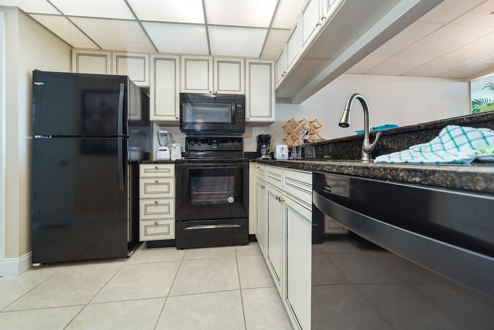 Edgewater And Golf By Collection Apartment