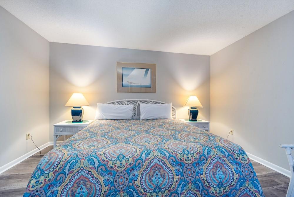 Apartment Edgewater And Golf By Collection