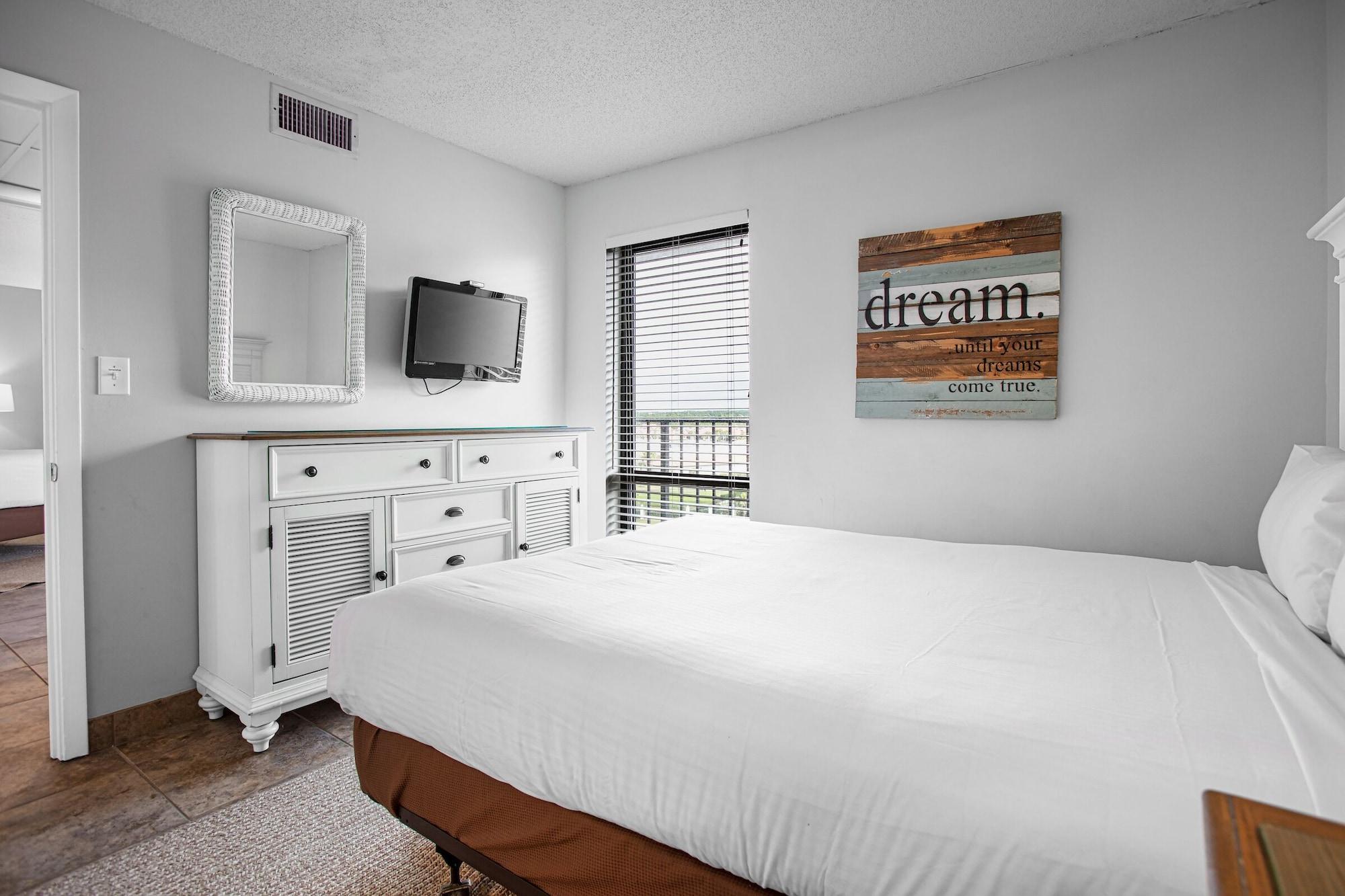 Edgewater And Golf By Collection *